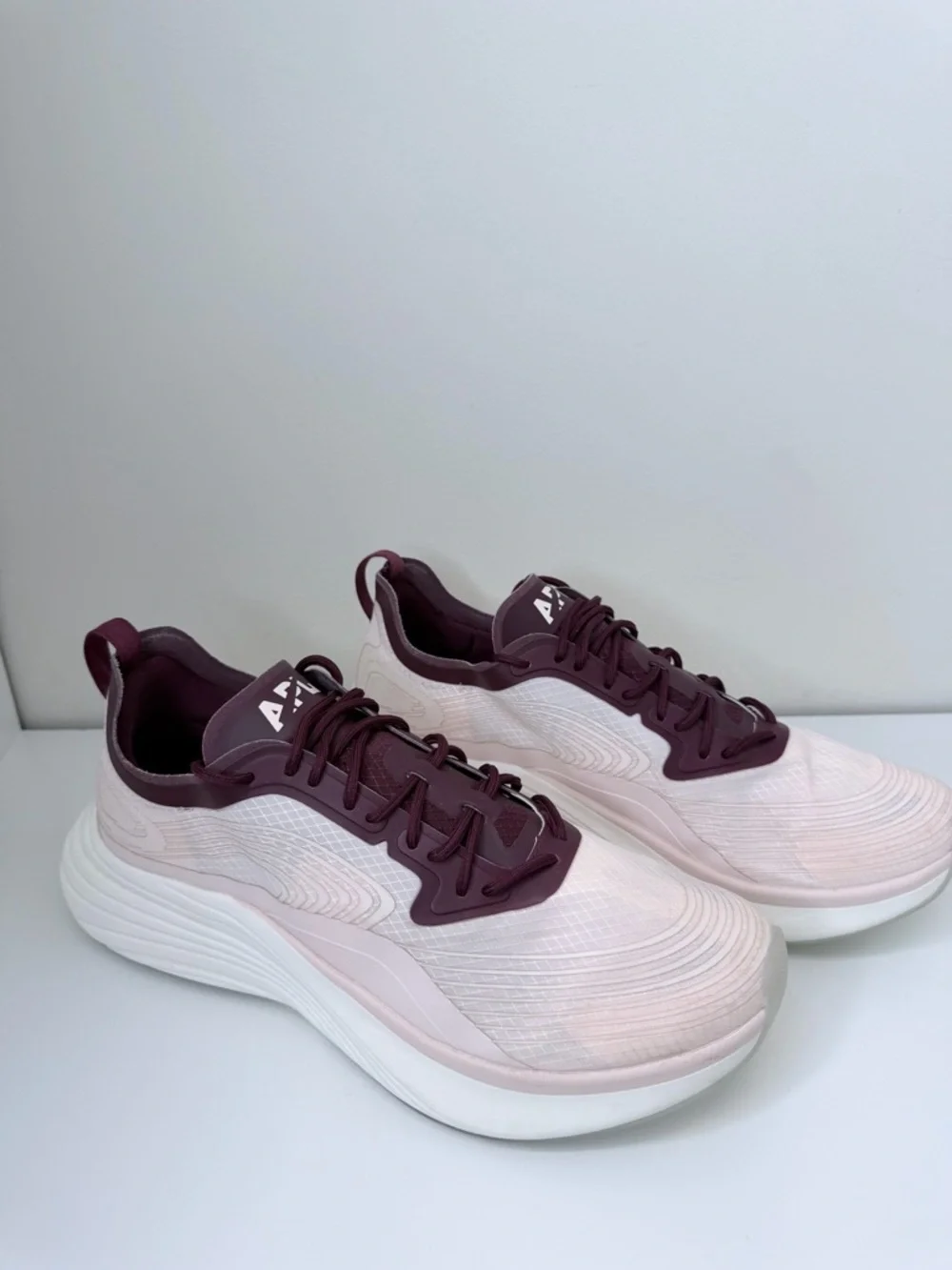 APL Streamline Lace Up Running Shoe Pink Burgundy /Multi Women 10